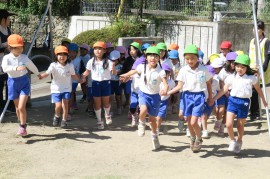 黄組・青組女の子の踊り～お遊び大会～