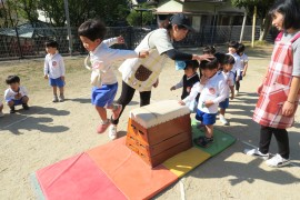 体操遊びをやってみよう～赤組～